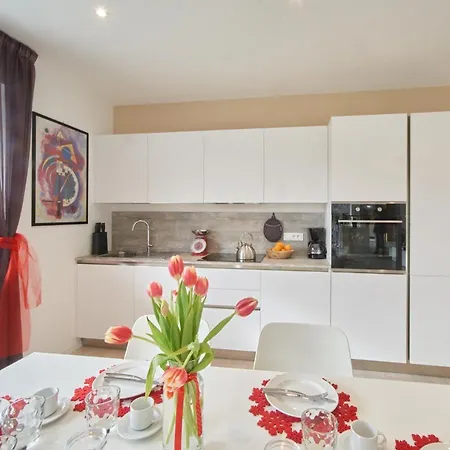 Penthouse & Garden - Luxury Postal / Burgstall